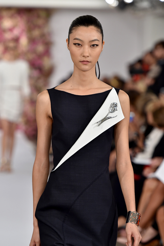 Illustration for article titled Oscar de la Renta, for the Sugary Sweet Country Club Princess in You